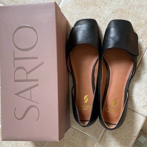 ❤️Sarto Black Leather Flats size 7